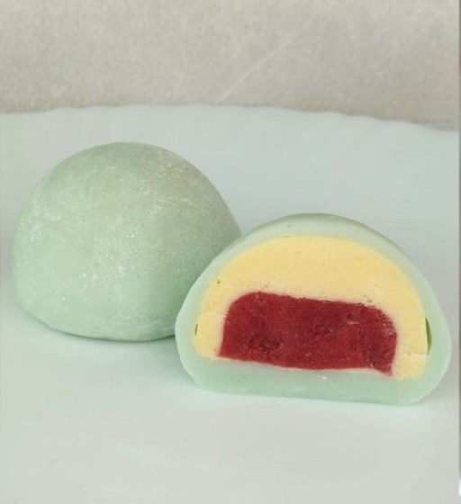 postre japonés mochi fresa
